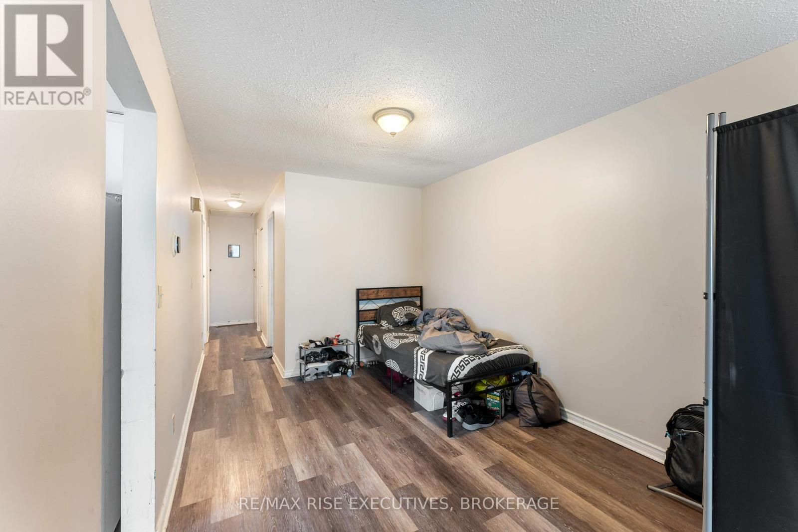 744 SELKIRK ROAD