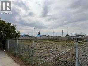 2535-2543 48 Avenue SE