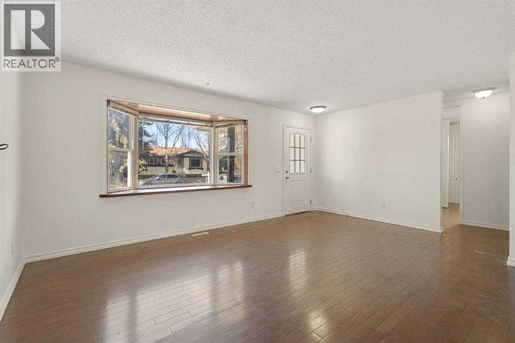 268 Madeira Place NE