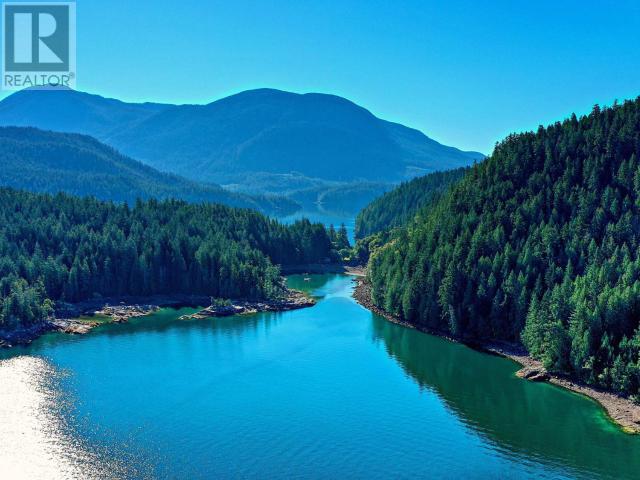 PORTAGE COVE
