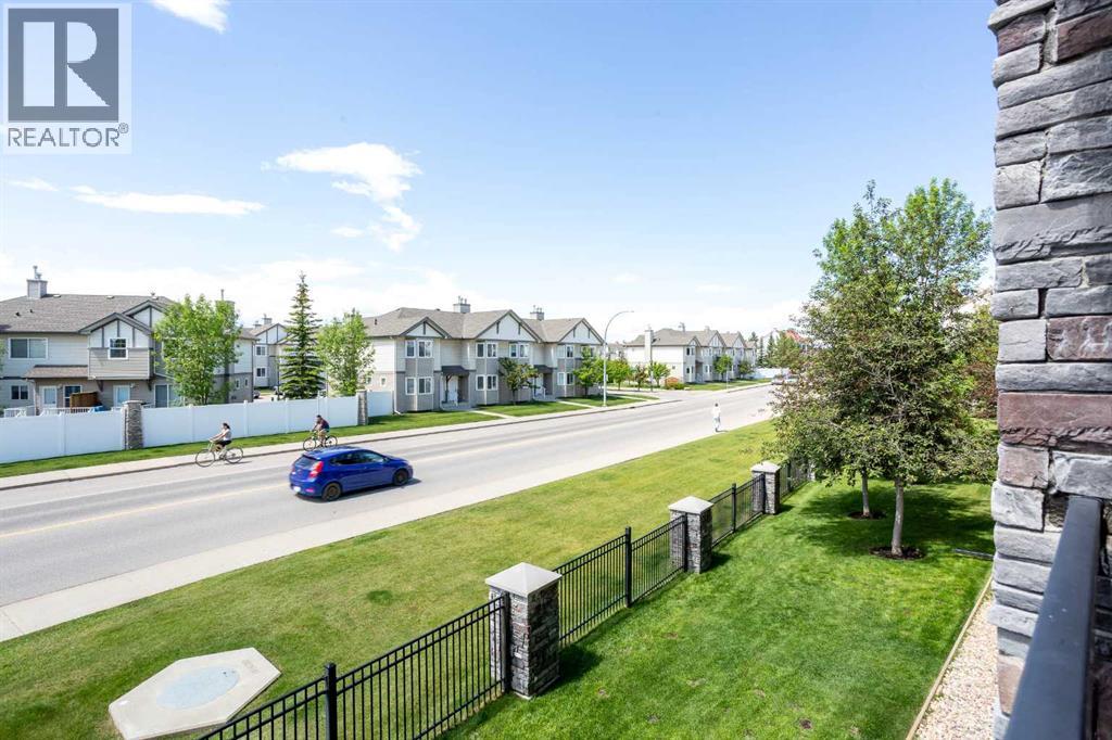 1211, 8810 Royal Birch Boulevard NW
