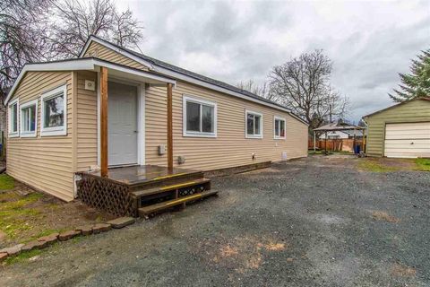 9485 ROBSON STREET|Chilliwack Proper West Chilliwack BC V2P4E4