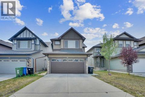 21 Saddlelake Gardens NE Calgary AB T3J0R6