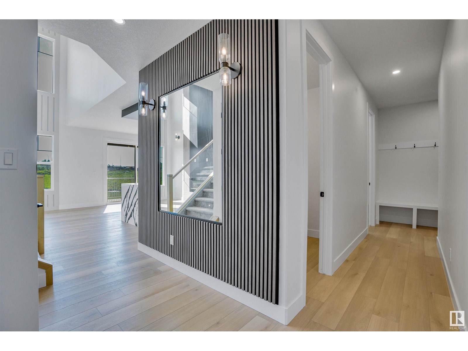 47 ROSEWOOD WY