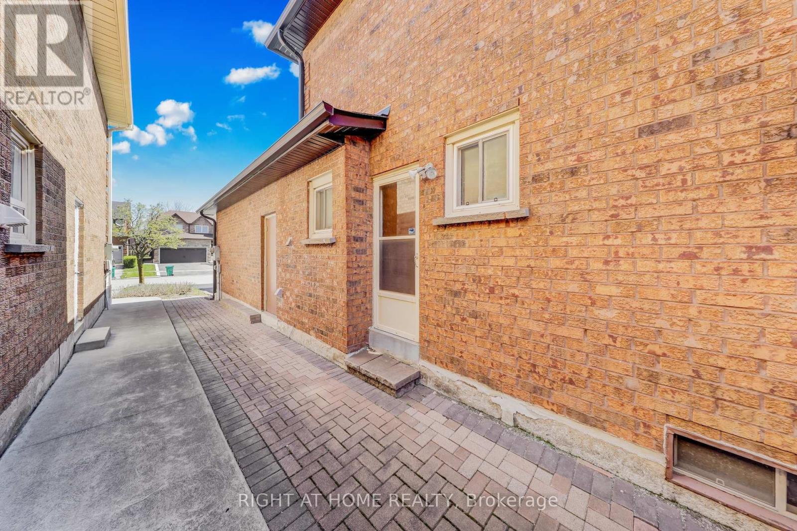4341 IDLEWILDE CRESCENT