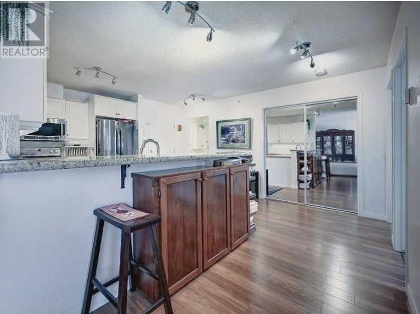 323, 2144 Paliswood Road SW