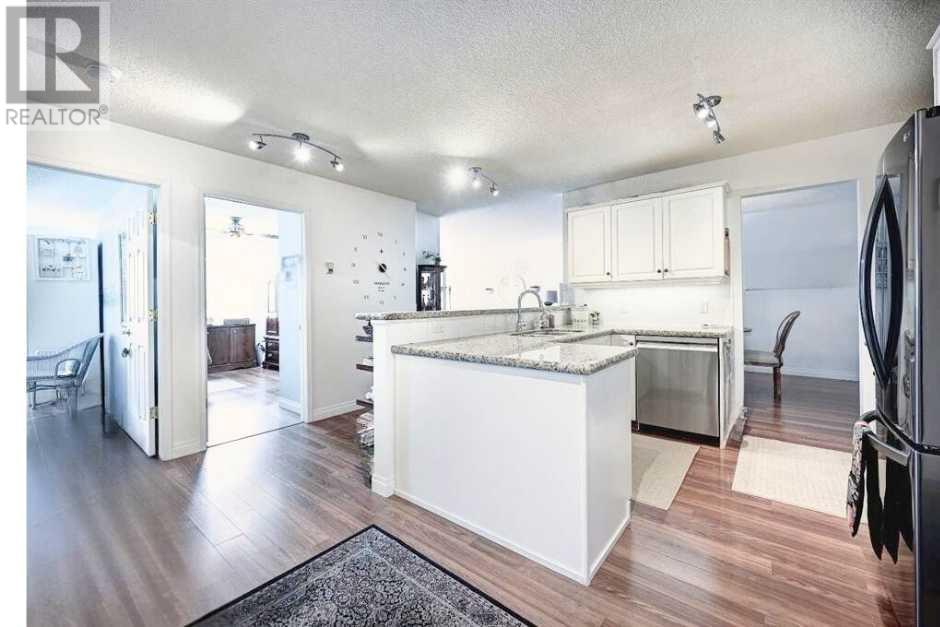 323, 2144 Paliswood Road SW