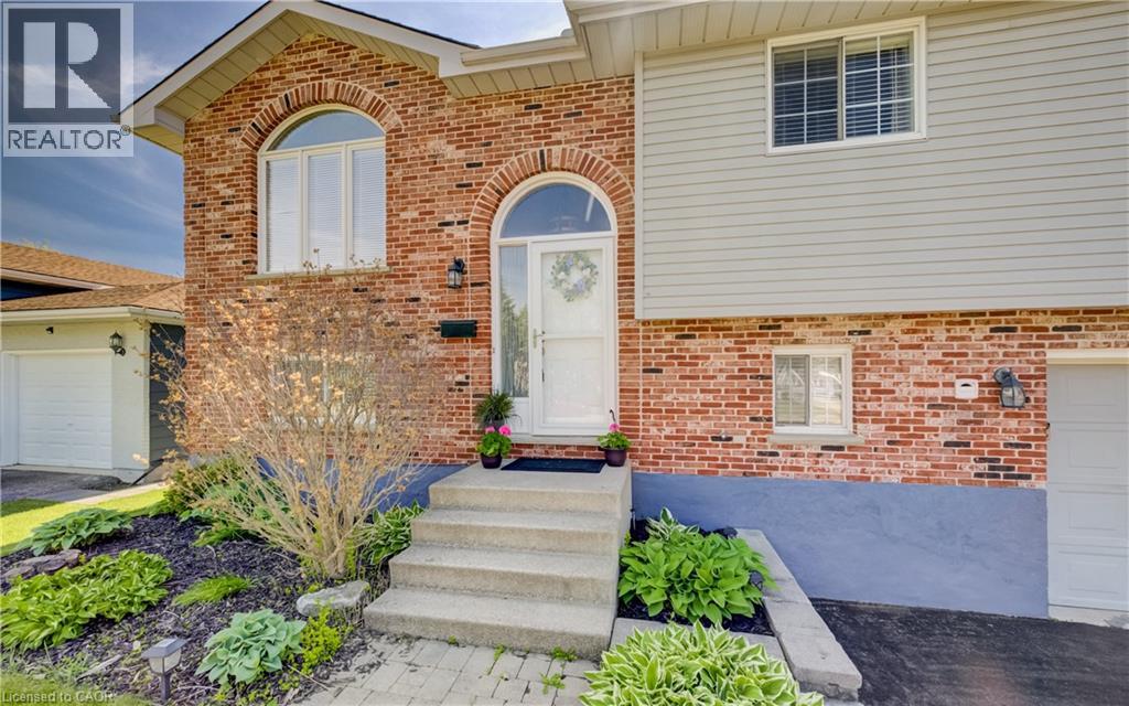 647 KENNARD Crescent