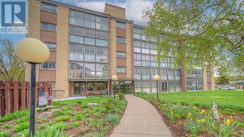 406 - 400 CHAMPLAIN BOULEVARD Cambridge ON N1R7J6