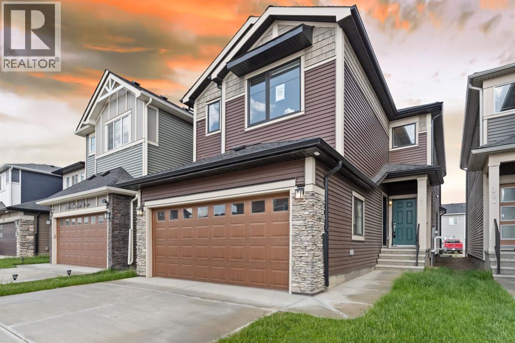 224 Homestead Grove NE