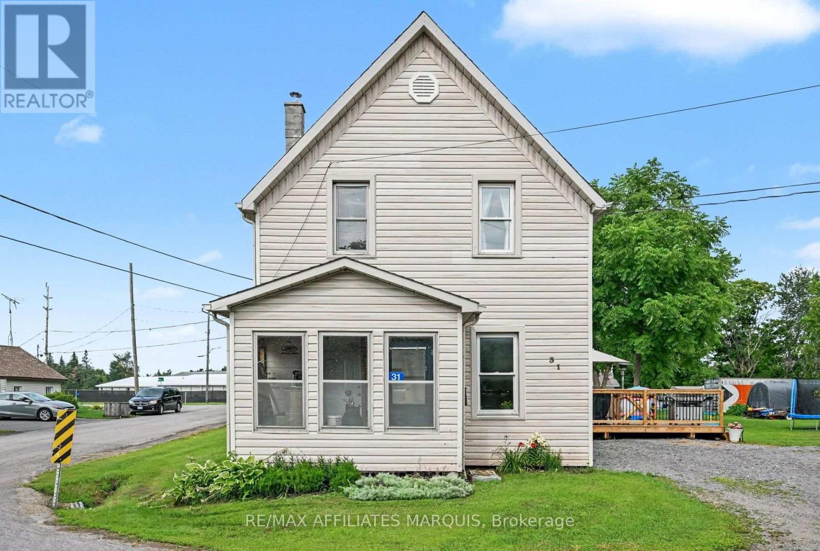 31 MINTO AVENUE