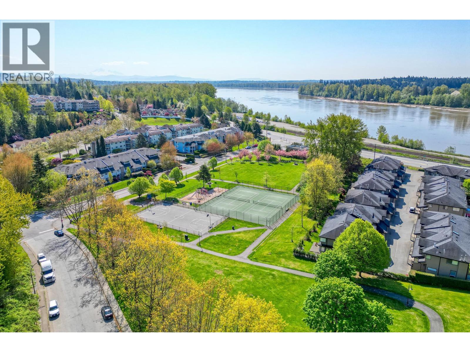 204 11595 FRASER STREET