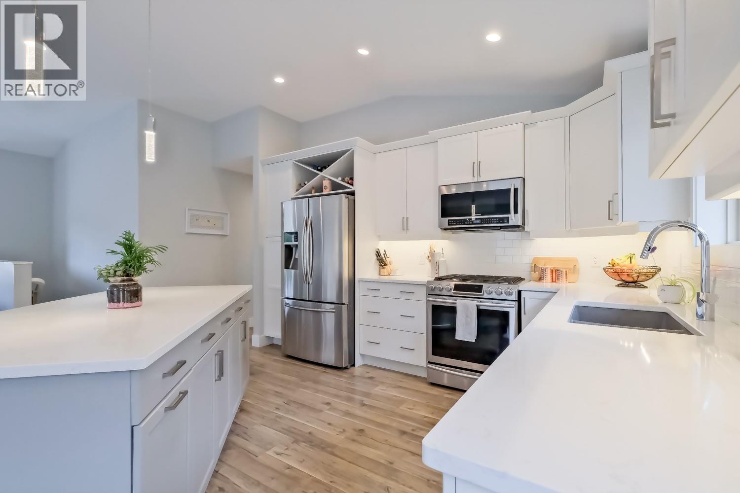 2582 Paramount Drive