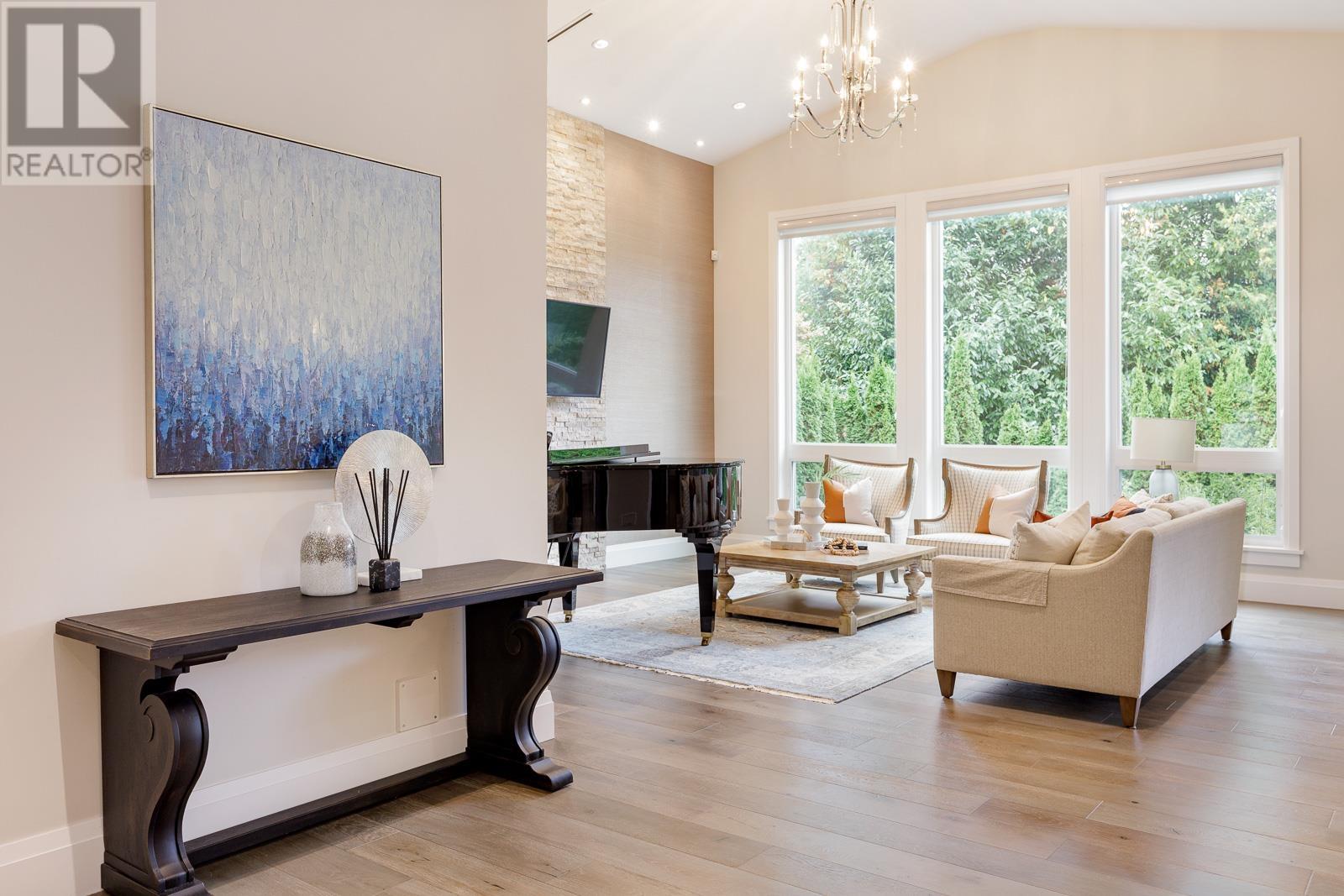 1393 GREENBRIAR WAY