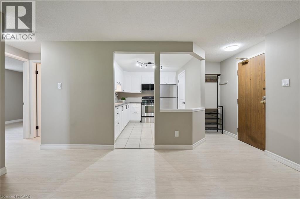 565 GREENFIELD Avenue Unit# 803