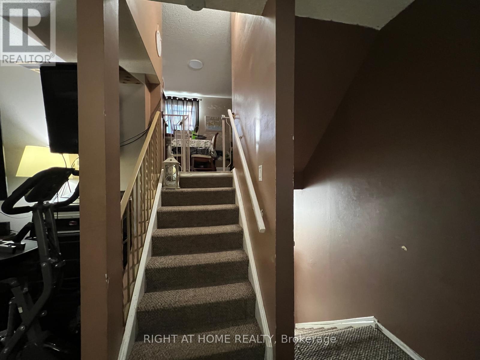 81 - 135 CHALMERS STREET S