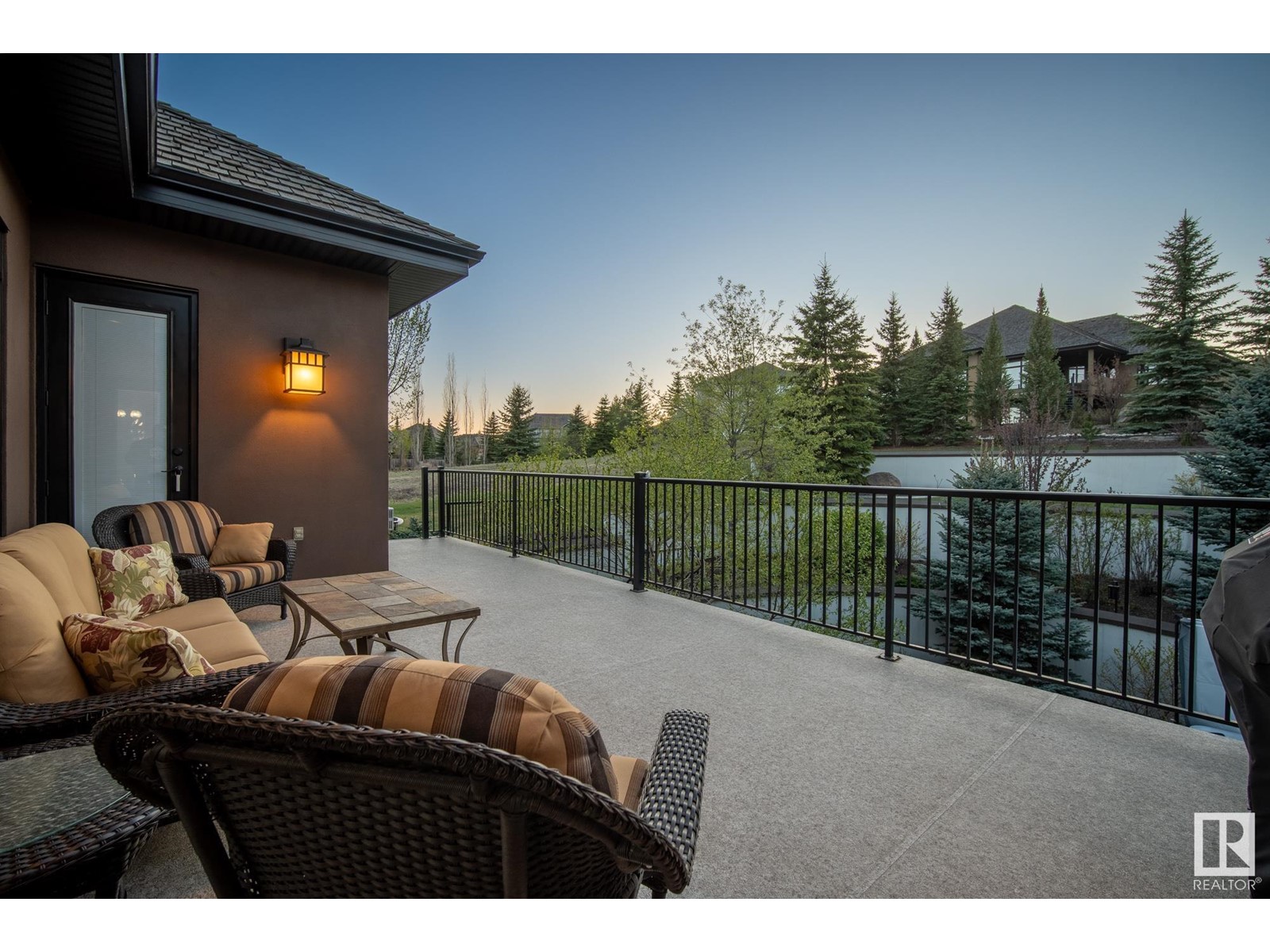 112 RIVERSTONE DR
