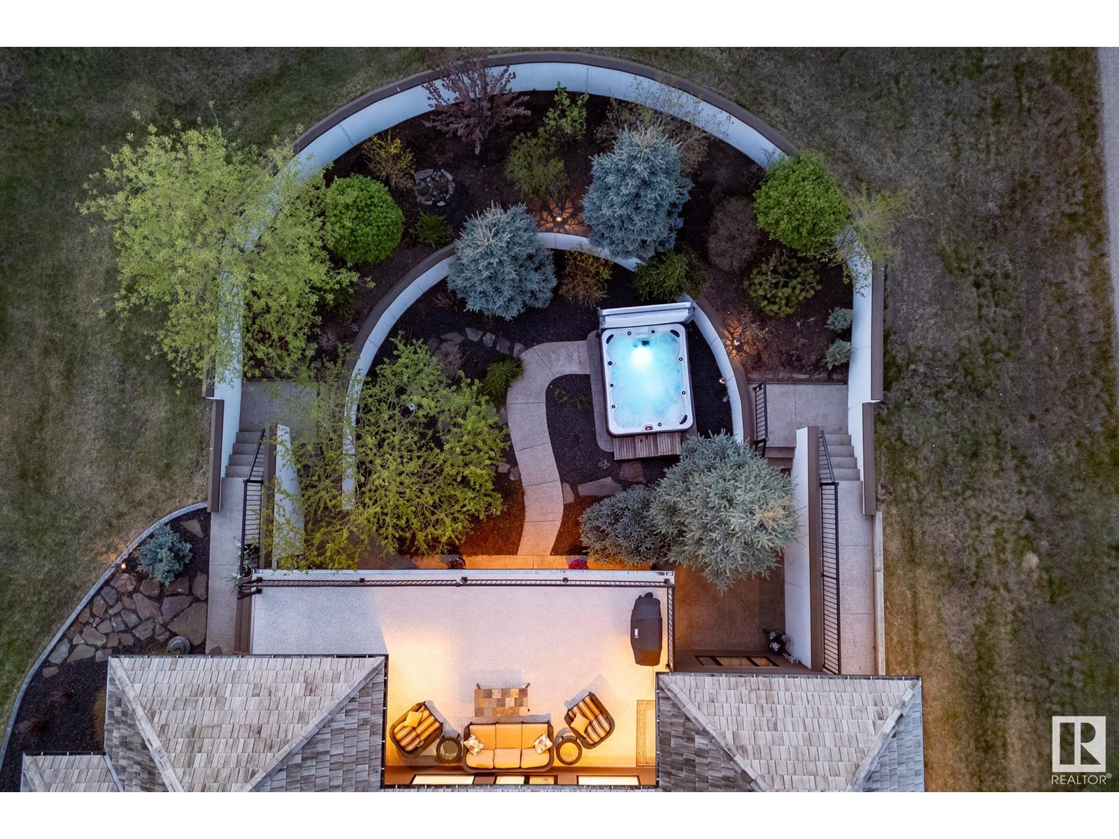 112 RIVERSTONE DR