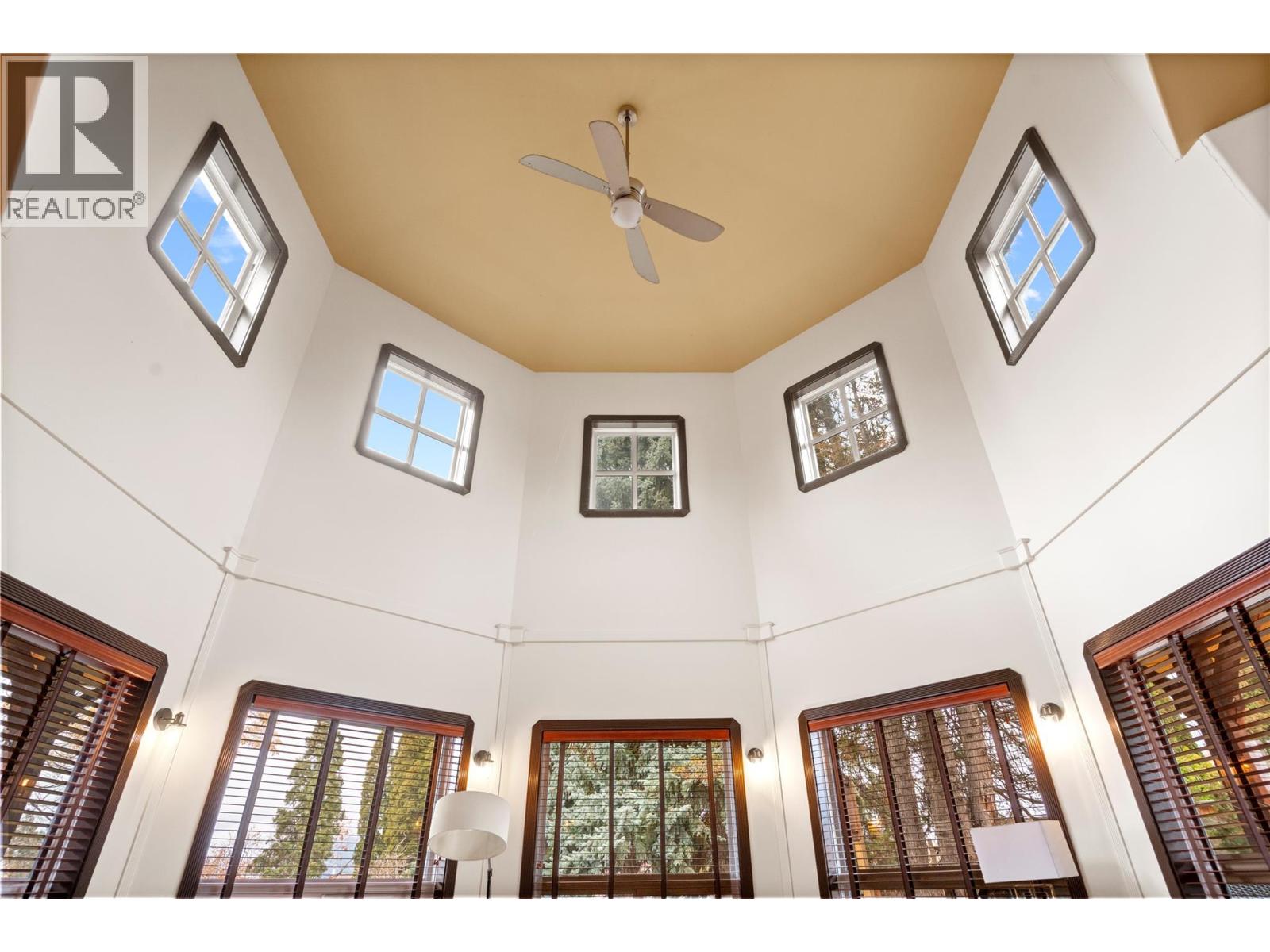 335 MIDDLE BENCH Road