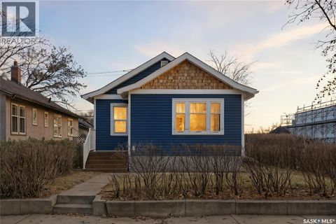 1214 B AVENUE N Saskatoon SK S7L1G3