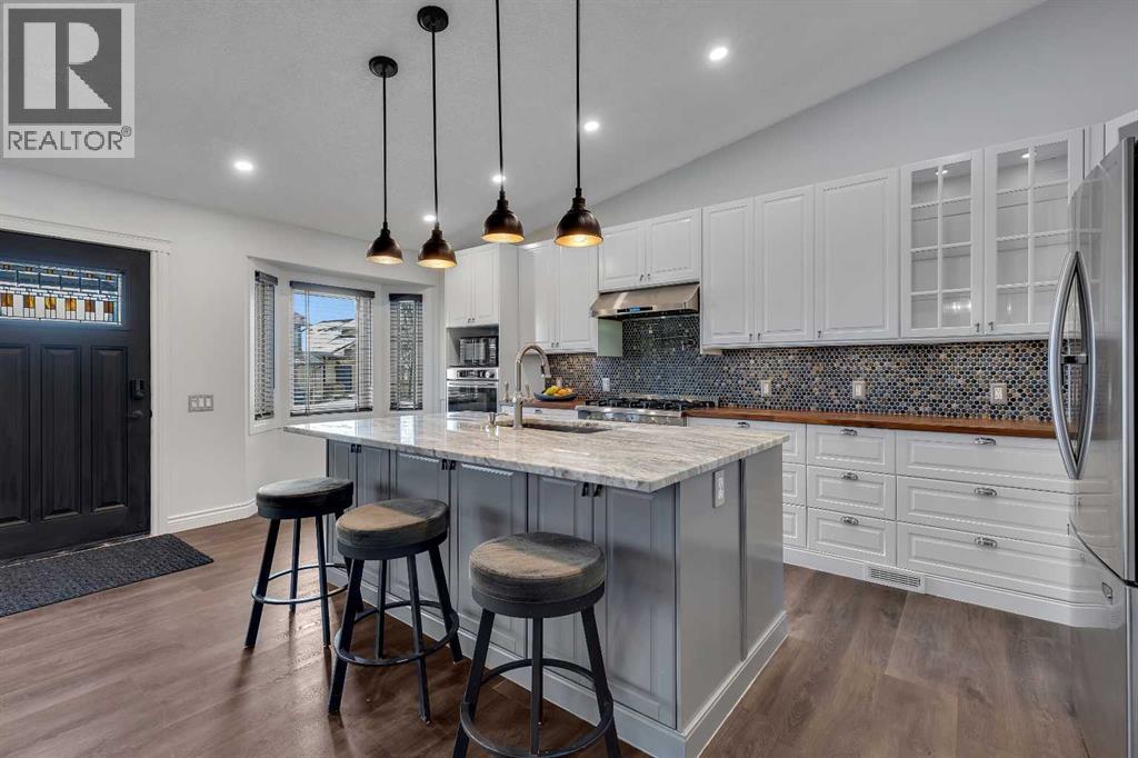 47 Macewan Meadow Way NW