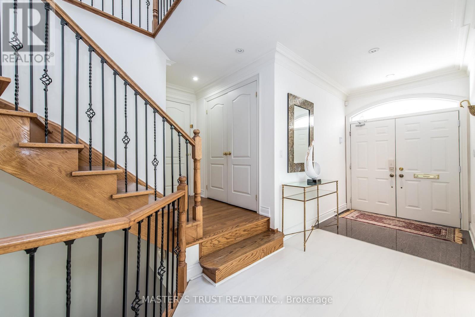 242 EMPRESS AVENUE