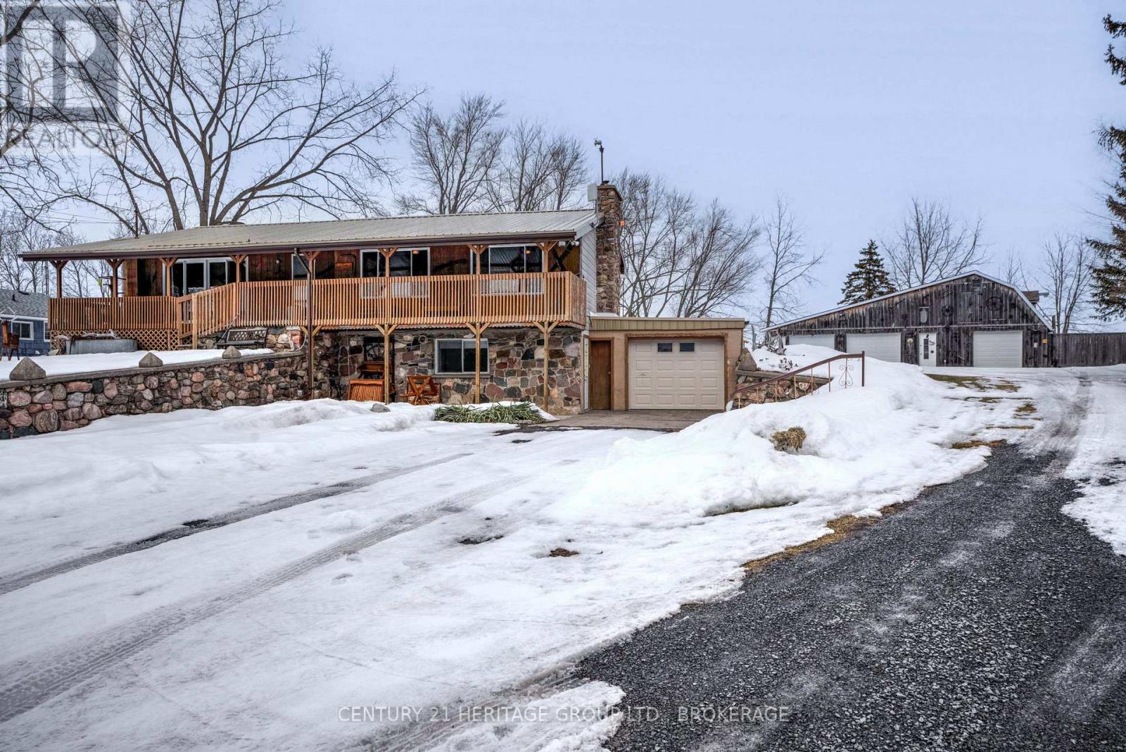 217 WELLINGTON STREET