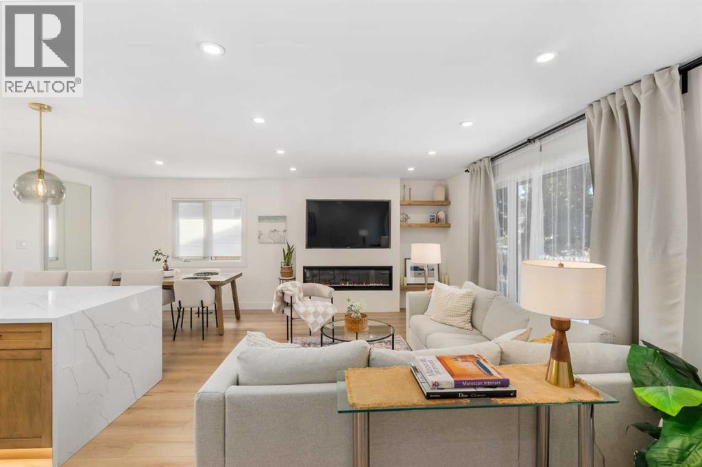 824 Canna Crescent SW