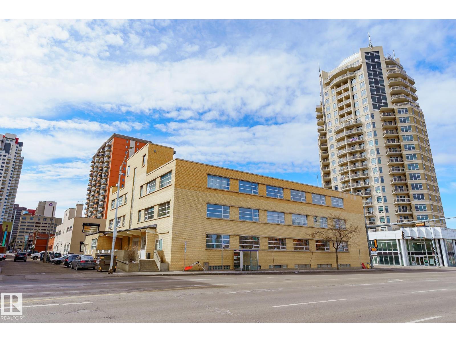 #310 10355 105 ST NW