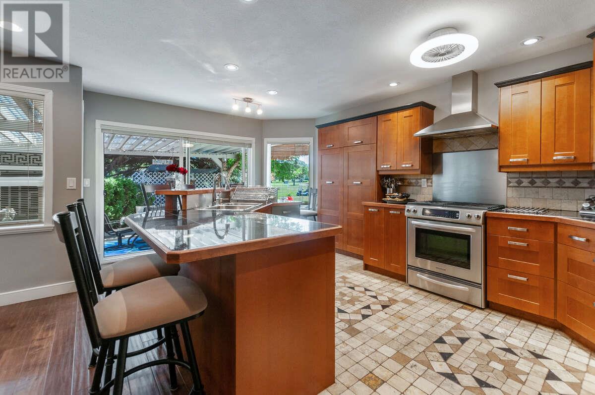 801 Comox Street Unit# 127