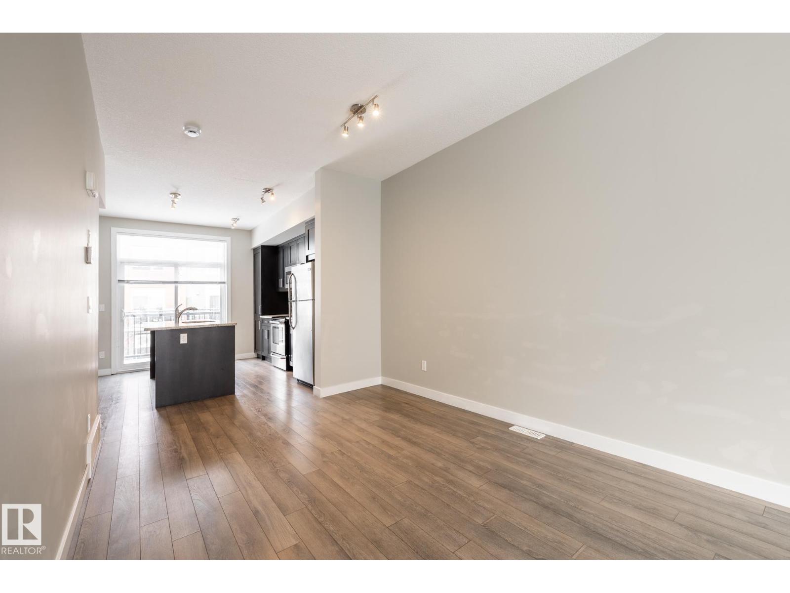 #127 2560 PEGASUS BV NW