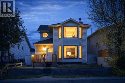 24 LAGUNA Close NE Calgary AB T1Y6V1