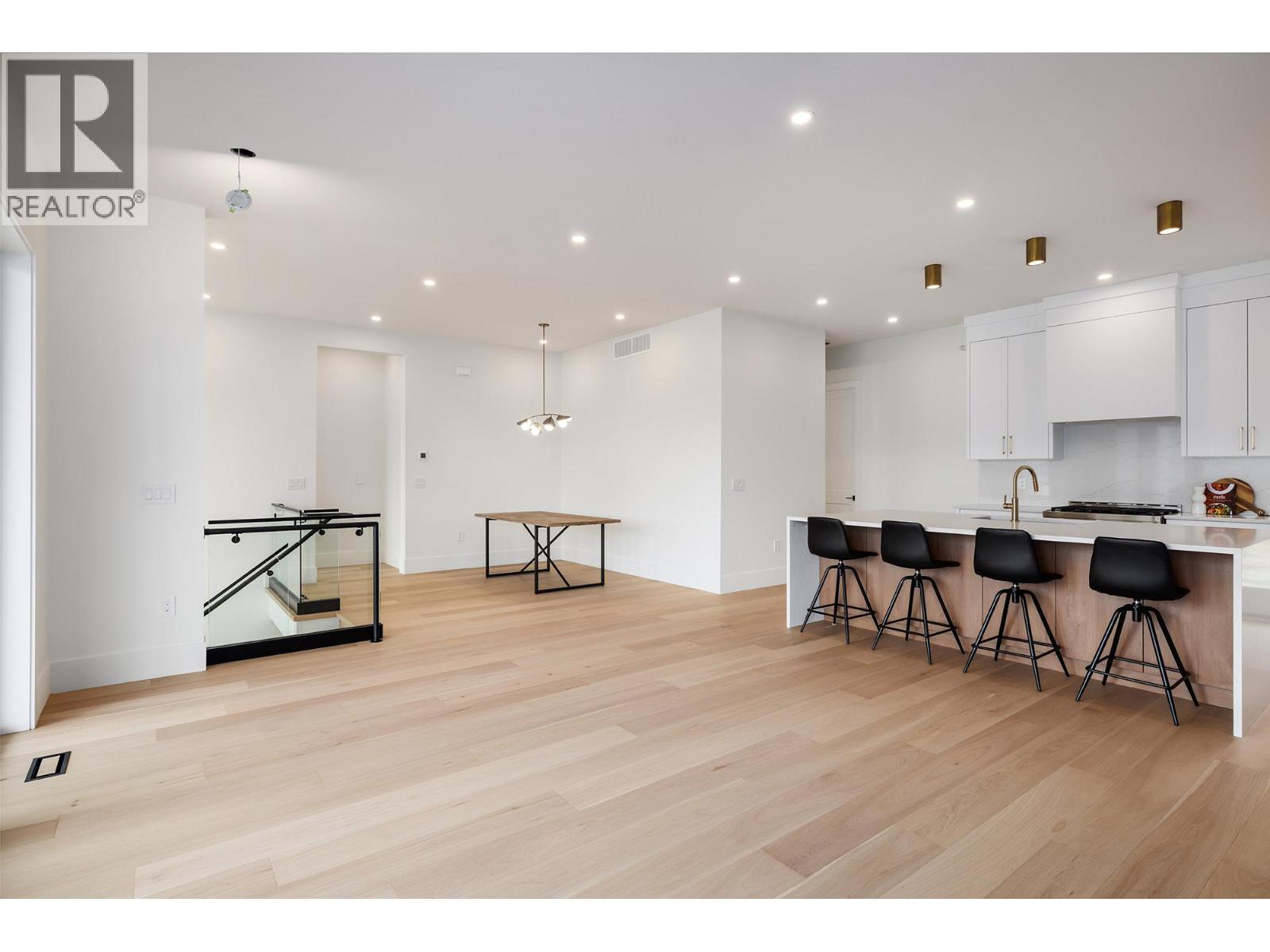 9849 Beacon Hill Drive