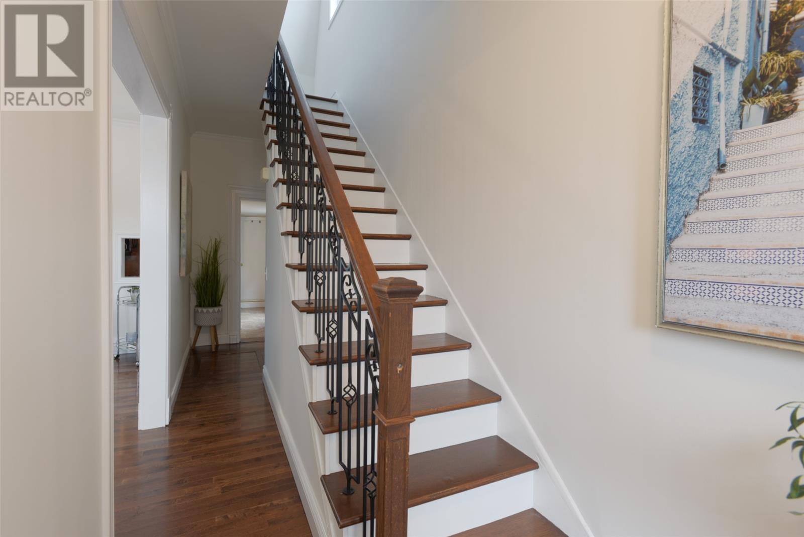 162 Pleasant Street