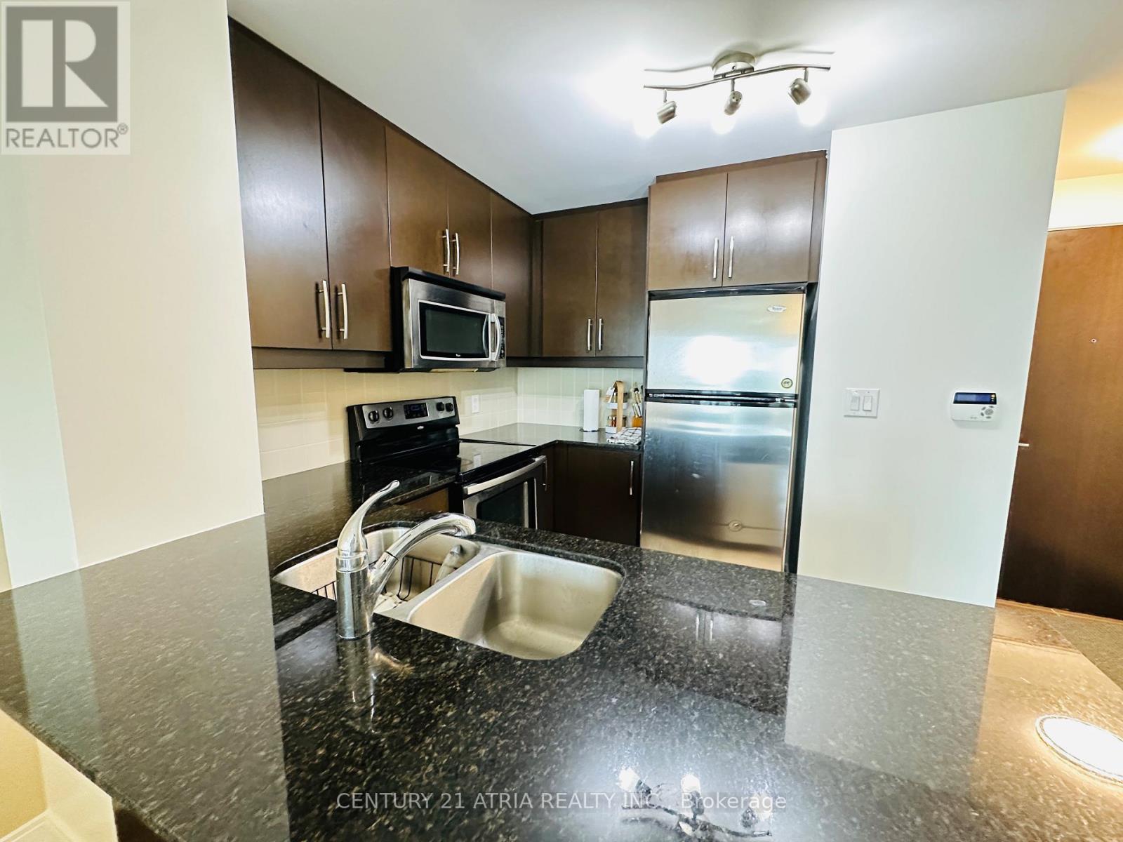 504 - 50 ABSOLUTE AVENUE