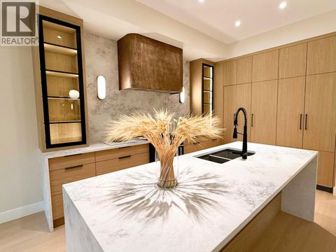 781 Martin Avenue Unit# 3 Kelowna BC V1Y6V4