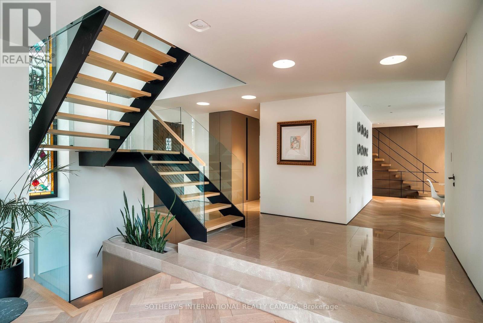 57 BABY POINT CRESCENT