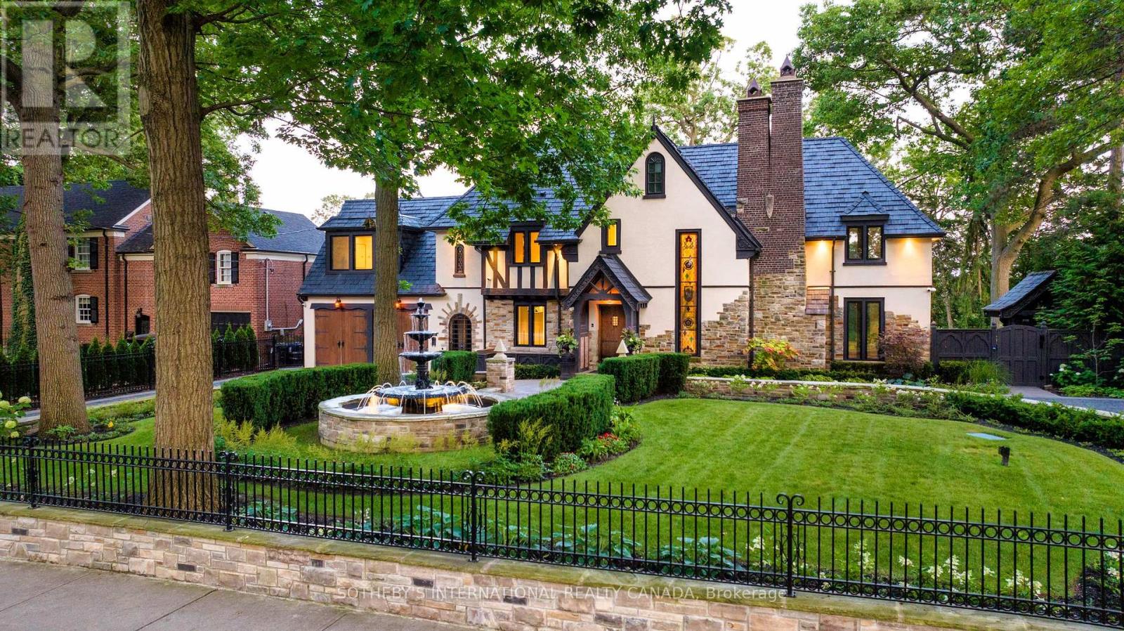 57 BABY POINT CRESCENT