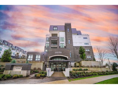 A201 20078 85 AVENUE Langley BC V2Y3Z2