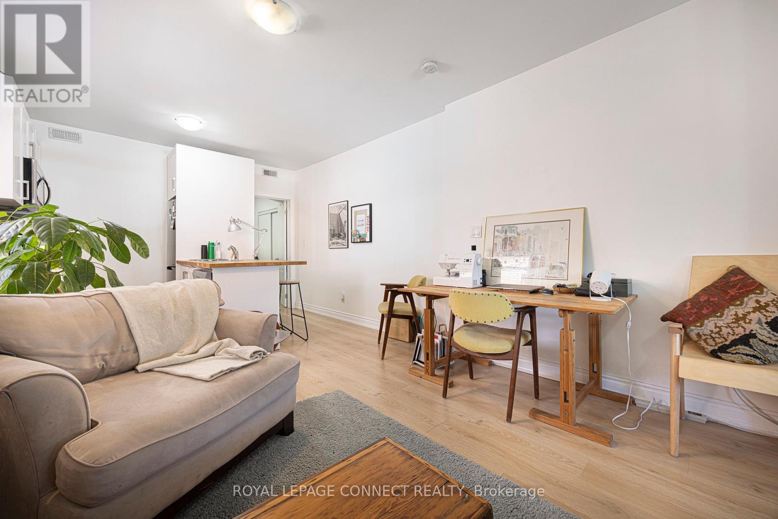 5 ROSETHORN AVENUE