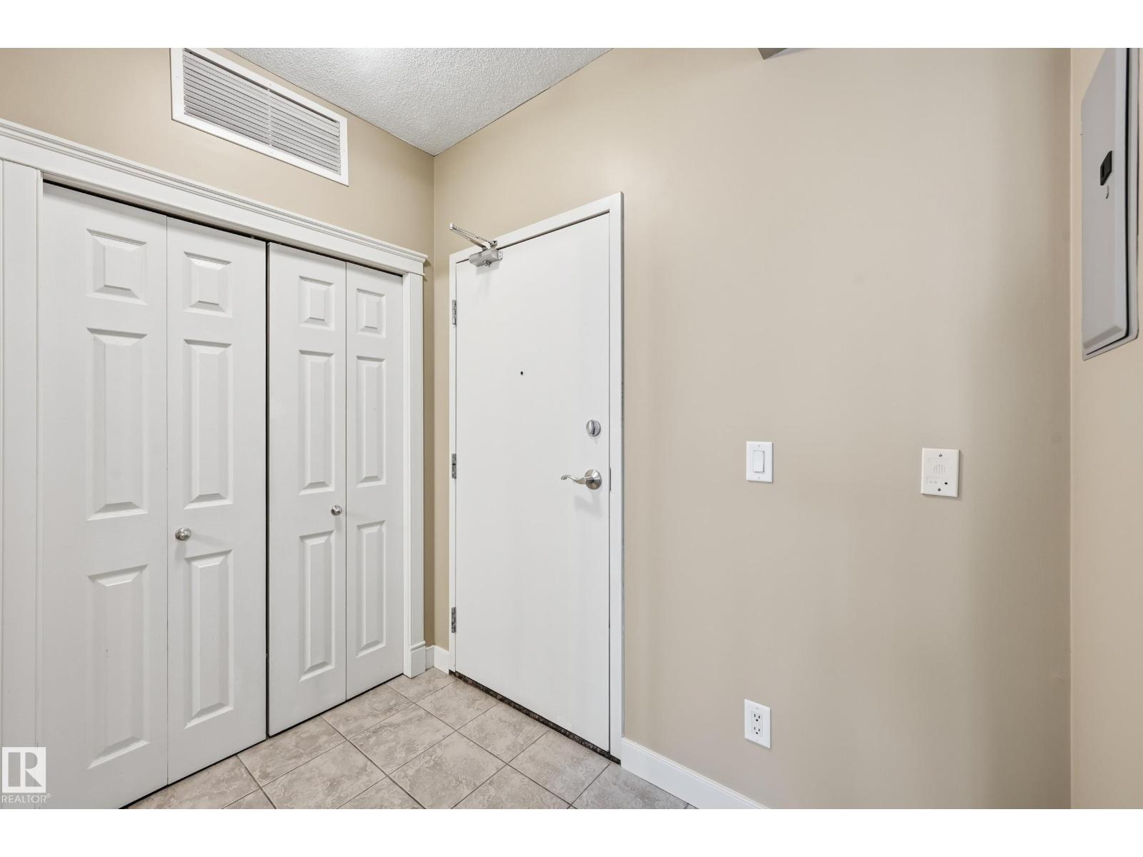 #1407 9939 109 ST NW