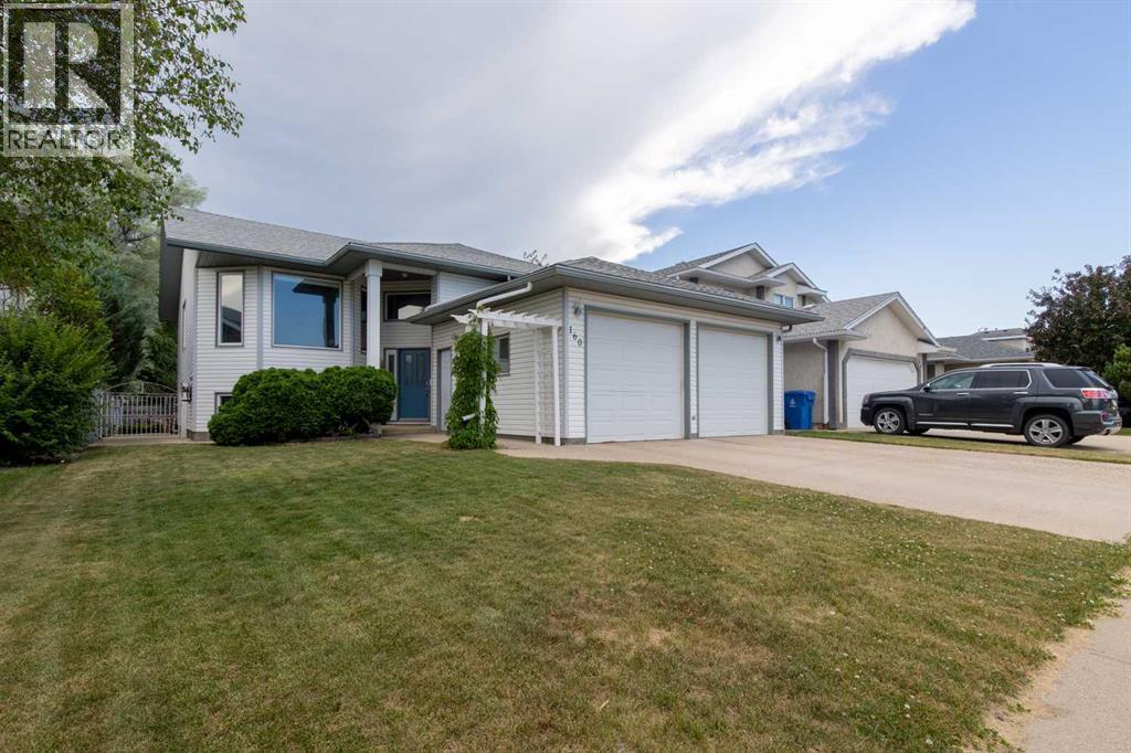 160 Heritage Boulevard W