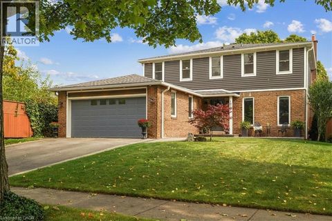 1923 STEEPBANK Crescent Mississauga ON L4X1T9