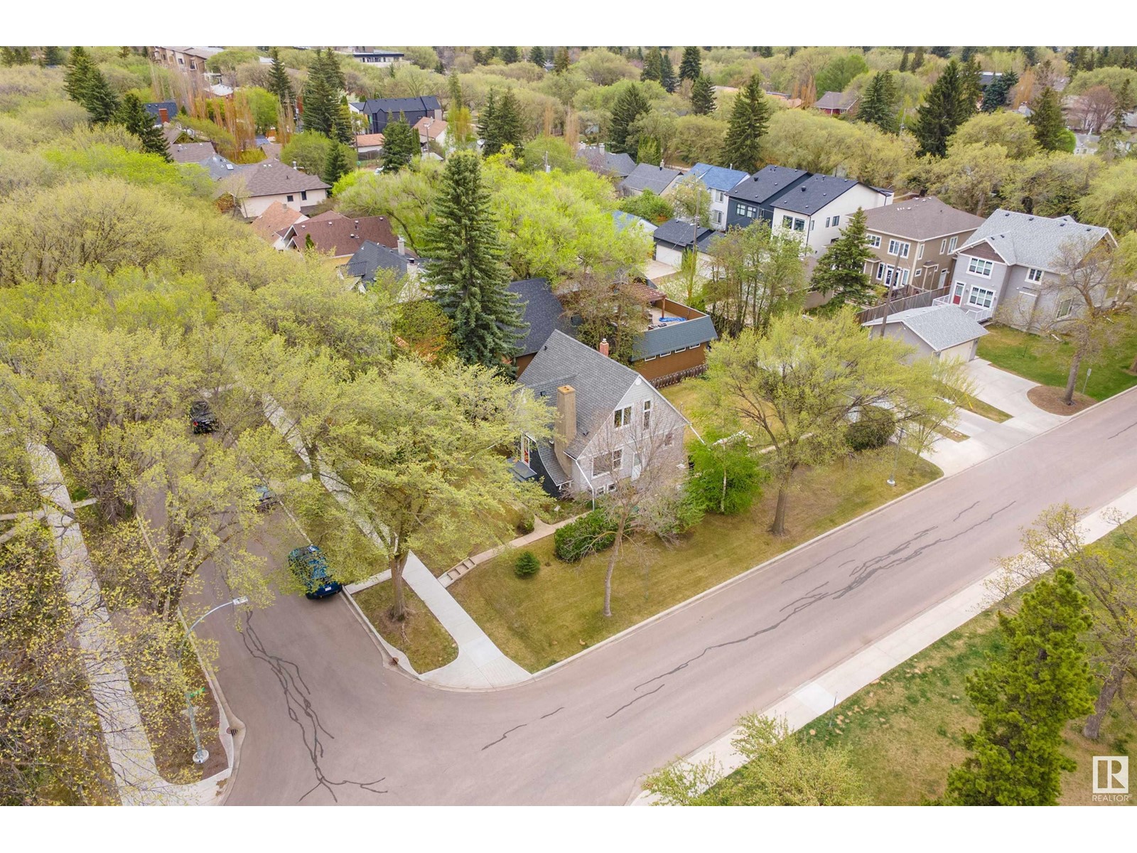 11651 77 AV NW