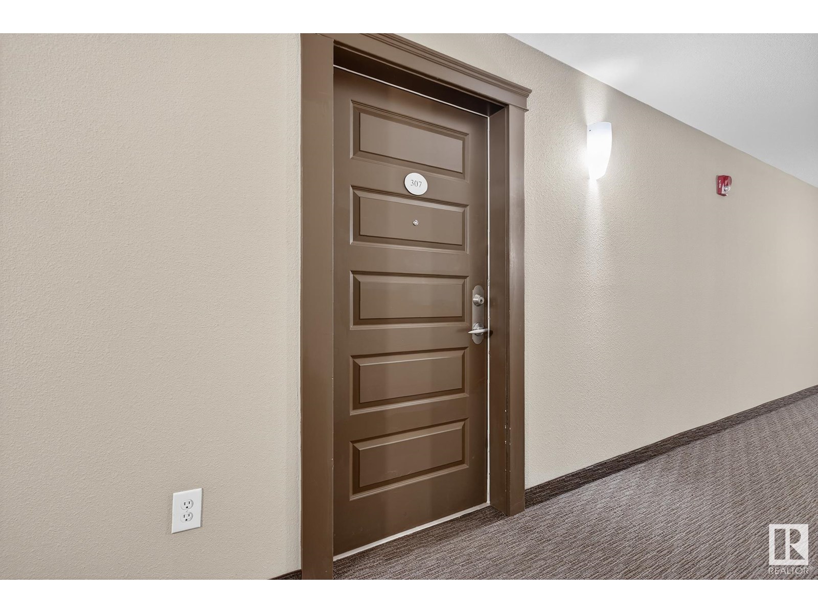 #307 6070 Schonsee WY NW