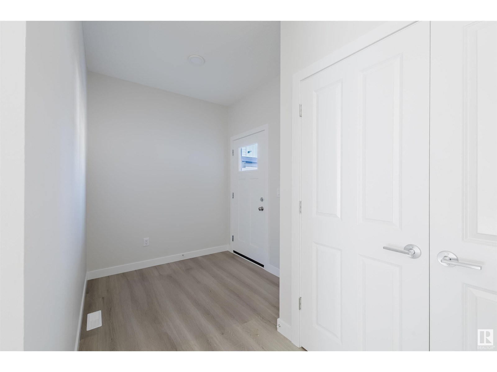 5107 71 ST