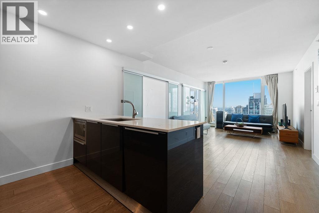 2904 1283 HOWE STREET