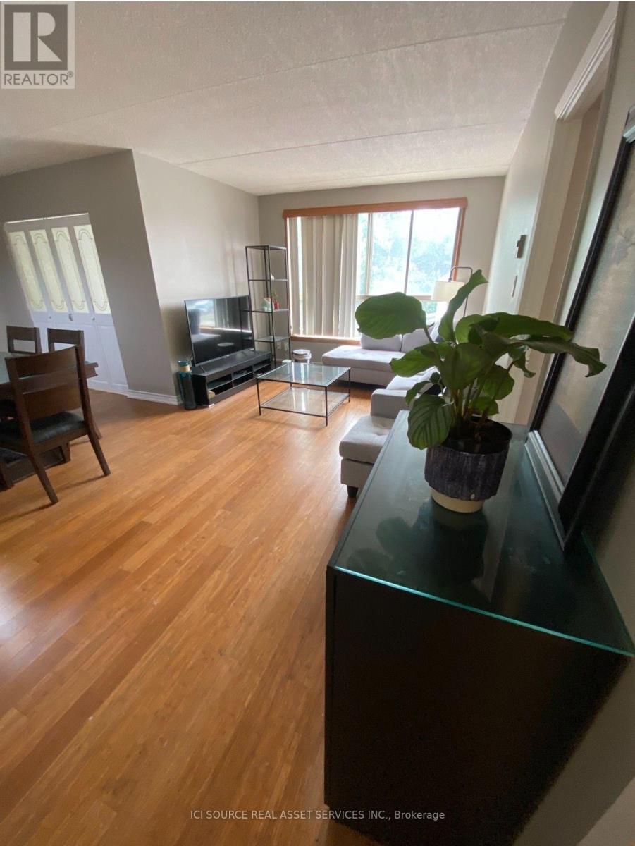 204 - 249 MAJOR MACKENZIE DRIVE E