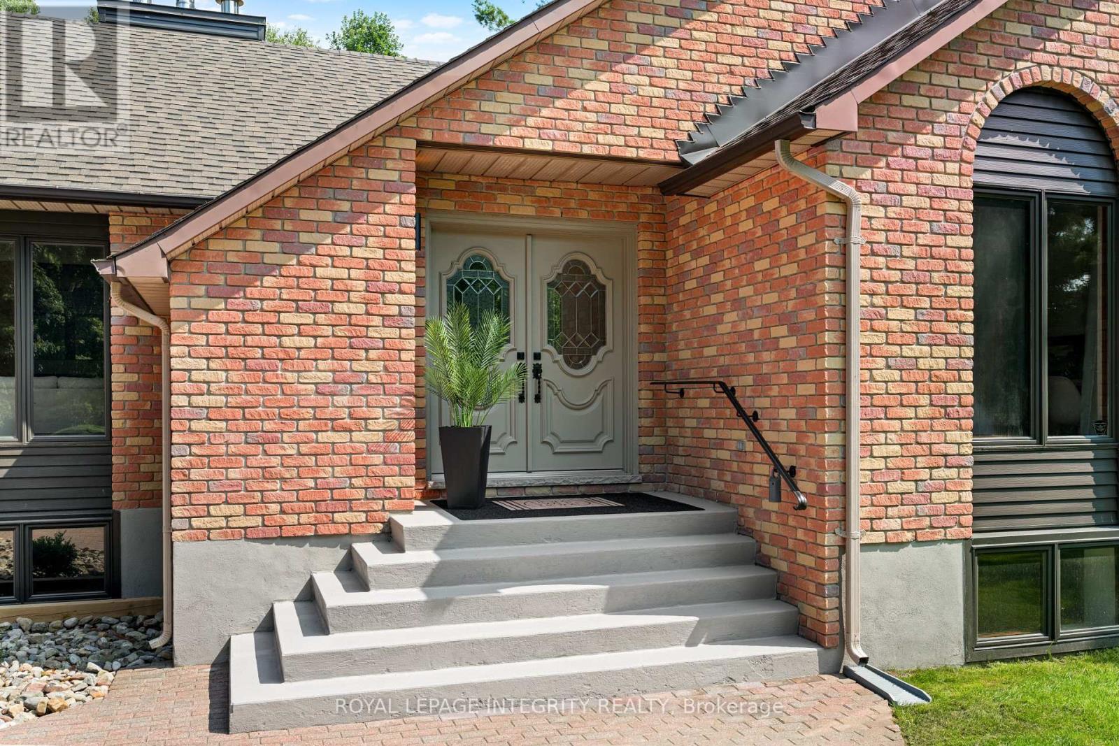 108 MARGARET ANNE DRIVE