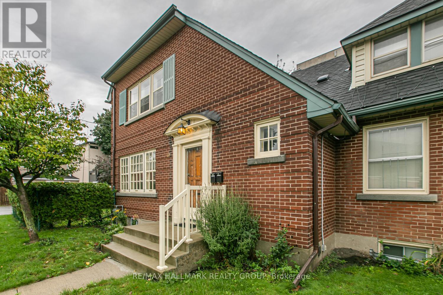 50 TYNDALL AVENUE